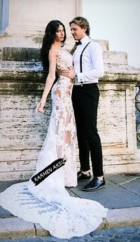 Illusion Lace, Rome by Karmen Aksu