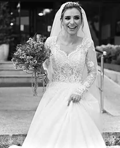 Chantilly Lace by Karmen Aksu