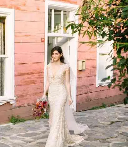 Gold Appliqué by Karmen Aksu